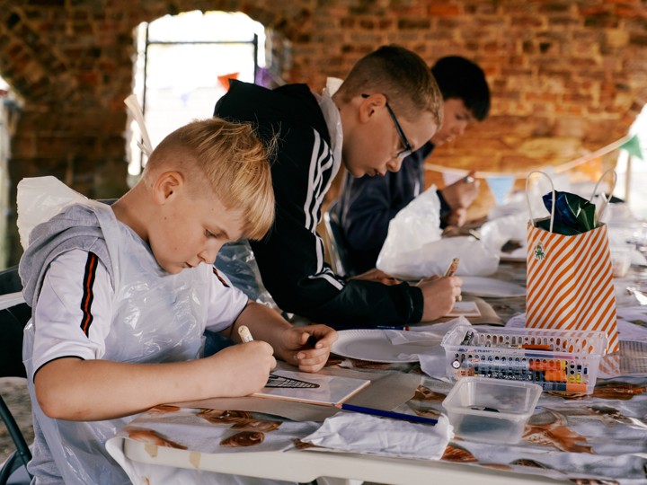 A workshop at Catcliffe Glass Cone.